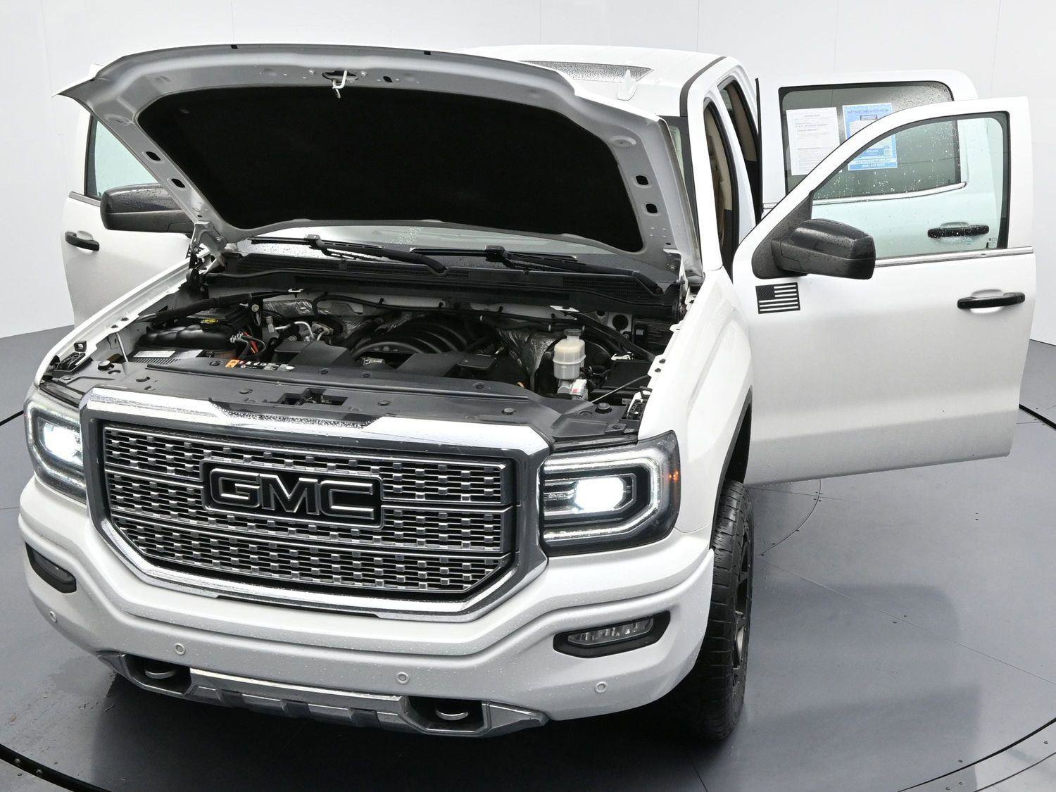 Used 2017 GMC Sierra 1500 Denali w/ Denali Ultimate Package image 41