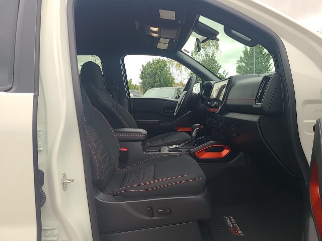 Used 2026 Nissan Frontier PRO-4X w/ Tow Package AWD/4WD image 29