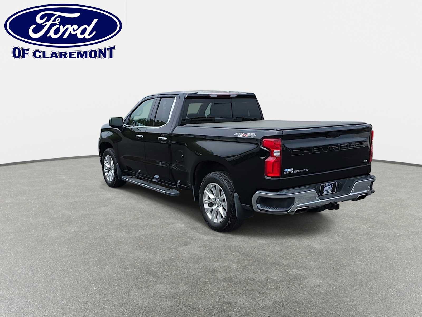 Used 2019 Chevrolet Silverado 1500 LTZ w/ LTZ Plus Package AWD/4WD image 6