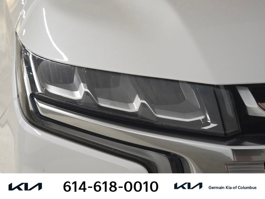 Used 2021 Chevrolet Tahoe High Country w/ Premium Package AWD/4WD image 14
