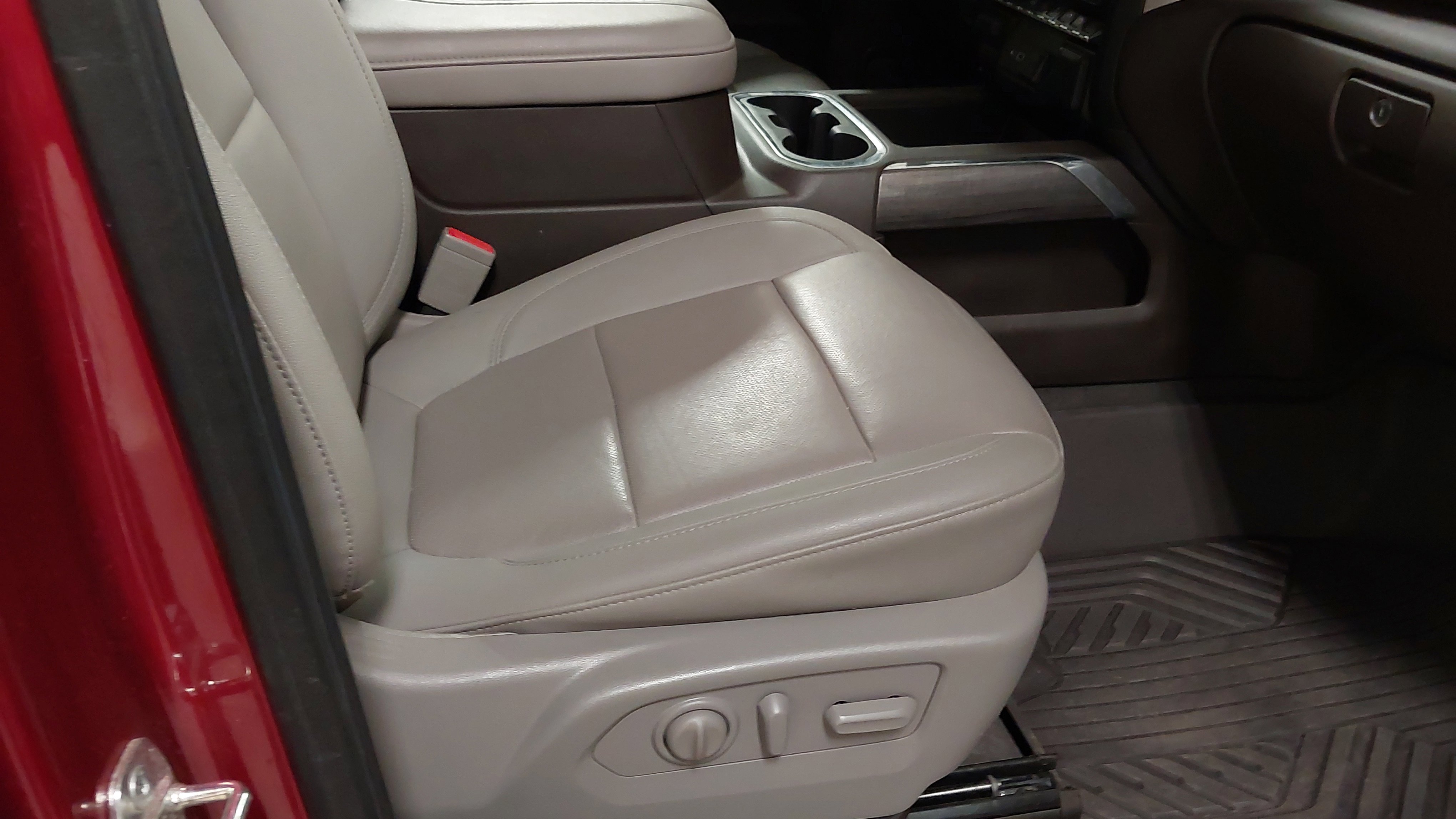 Certified 2022 Chevrolet Silverado 1500 LTZ image 28