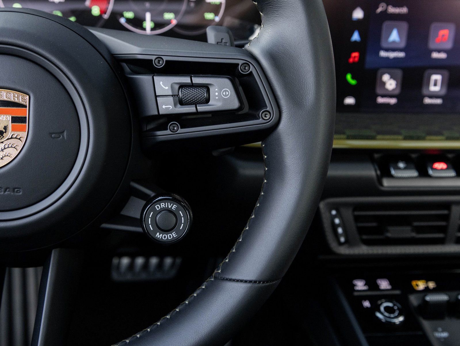 Certified 2026 Porsche 911 GTS image 18