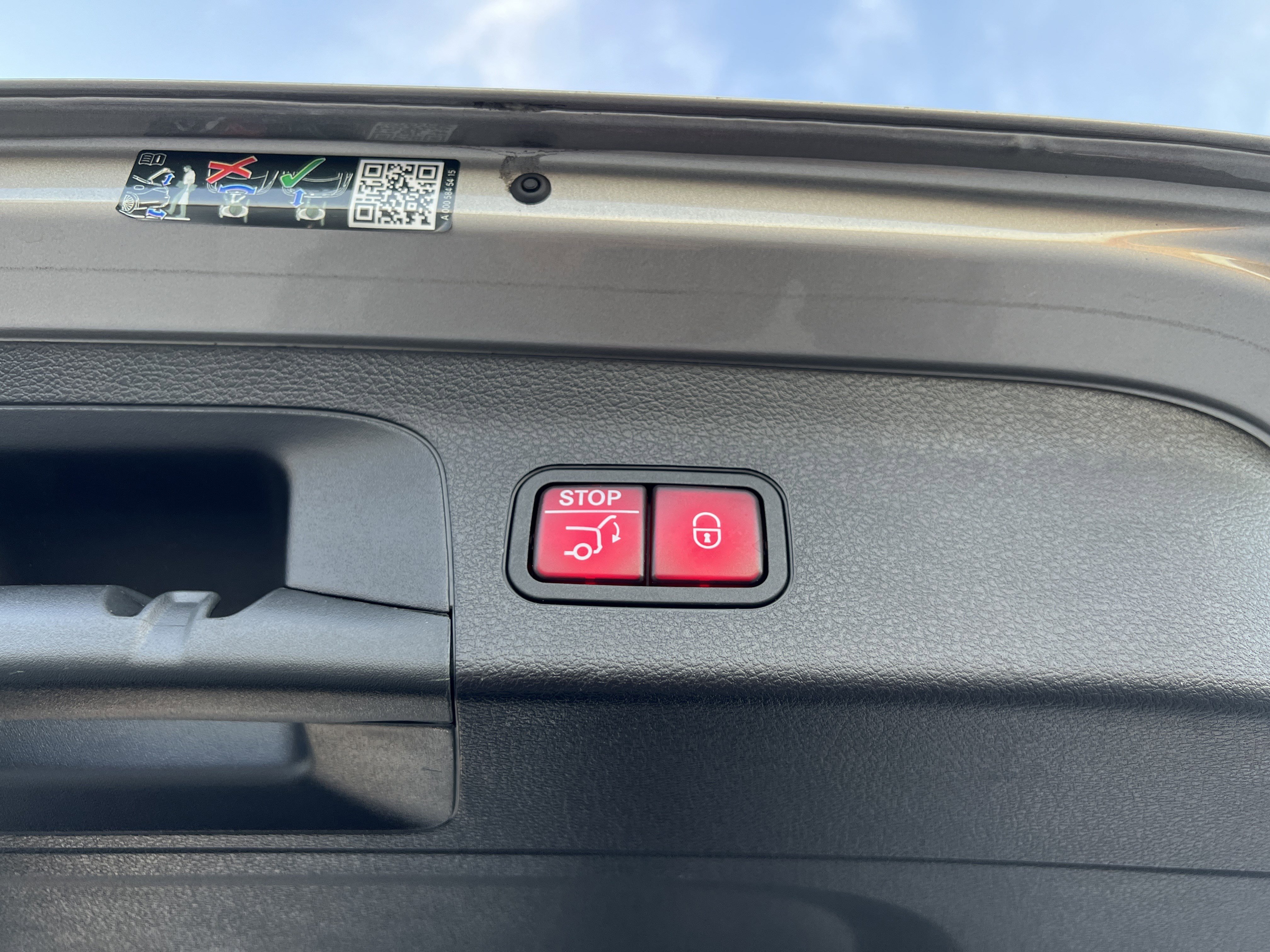 Used 2022 Mercedes-Benz GLS 450 4MATIC image 31