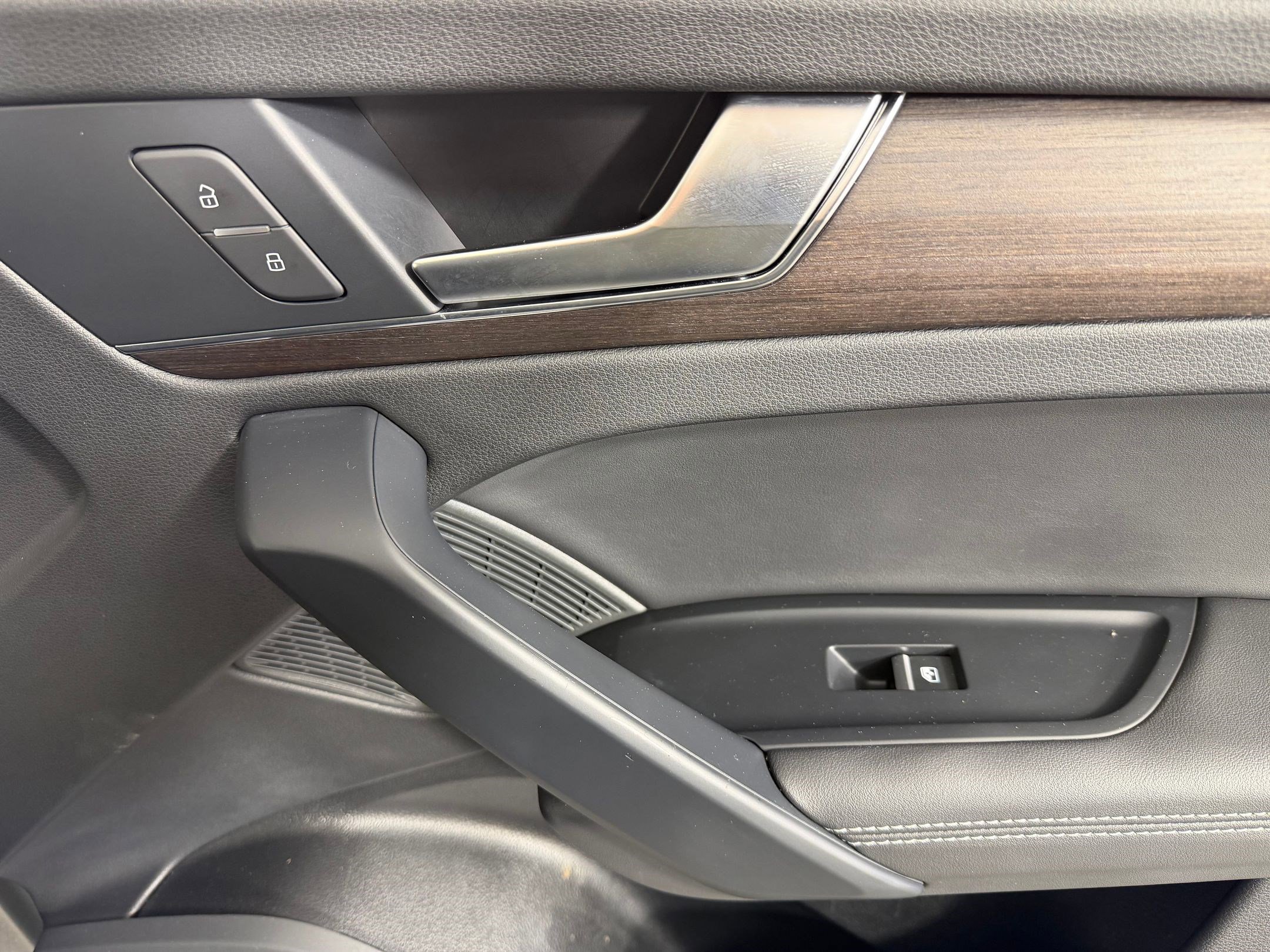 Certified 2023 Audi Q5 2.0T Premium Plus w/ Premium Plus Package image 11