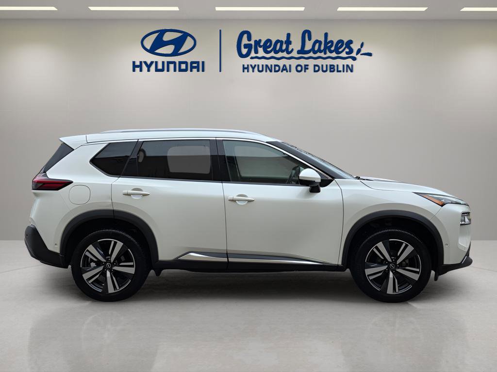 Used 2023 Nissan Rogue SL w/ SL Premium Package image 6