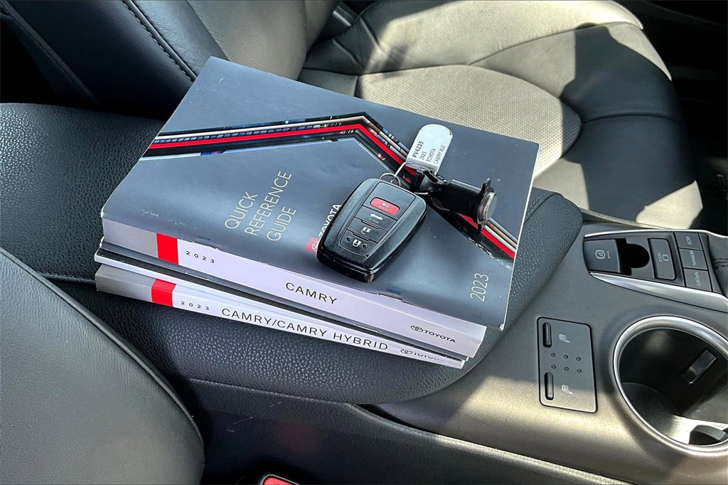 Used 2023 Toyota Camry XLE w/ Cold Weather Package image 15