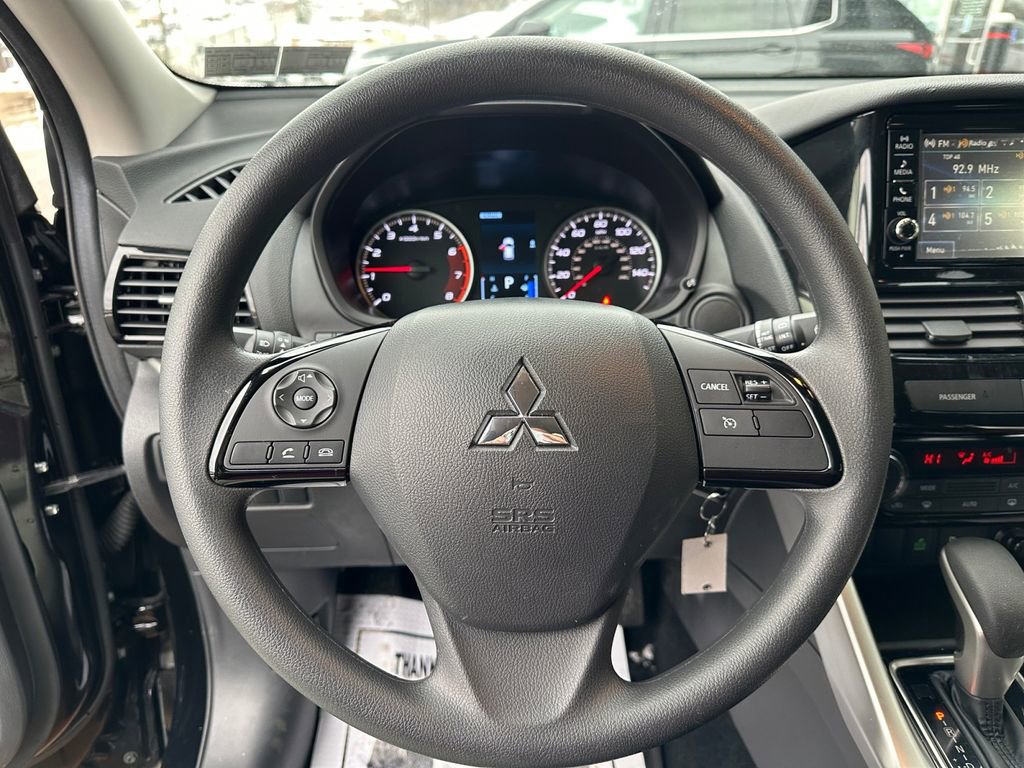 Used 2025 Mitsubishi Eclipse Cross ES image 15