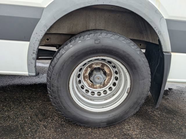 Used 2015 Freightliner Sprinter 3500 image 22