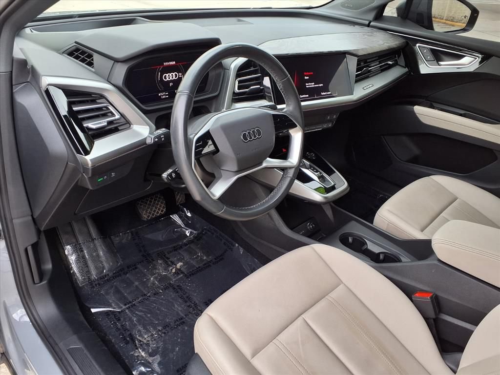 Used 2023 Audi Q4 e-tron Prestige AWD/4WD image 18