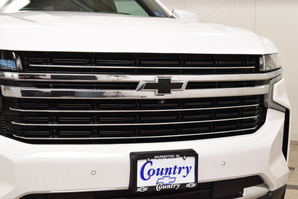 Used 2024 Chevrolet Suburban LT w/ LT Signature Package AWD/4WD image 11