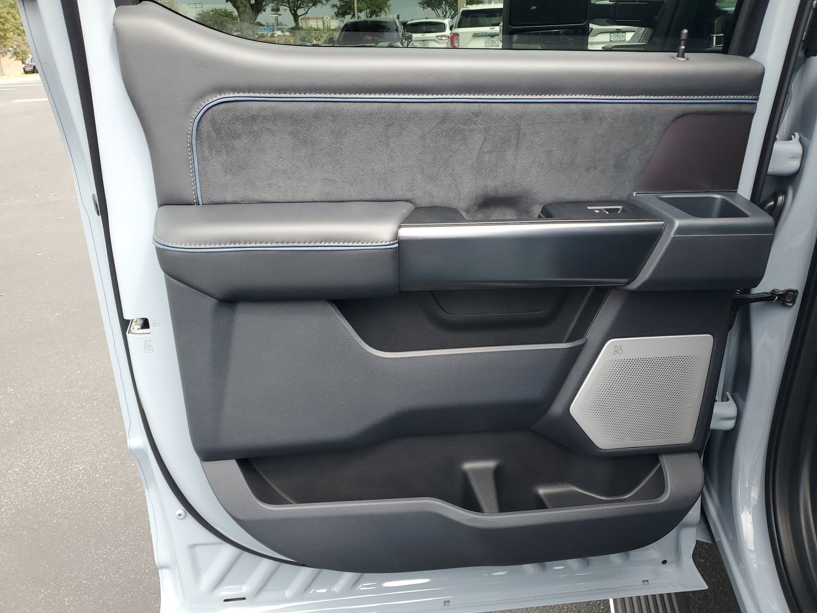 New 2026 Ford F350 Platinum image 9