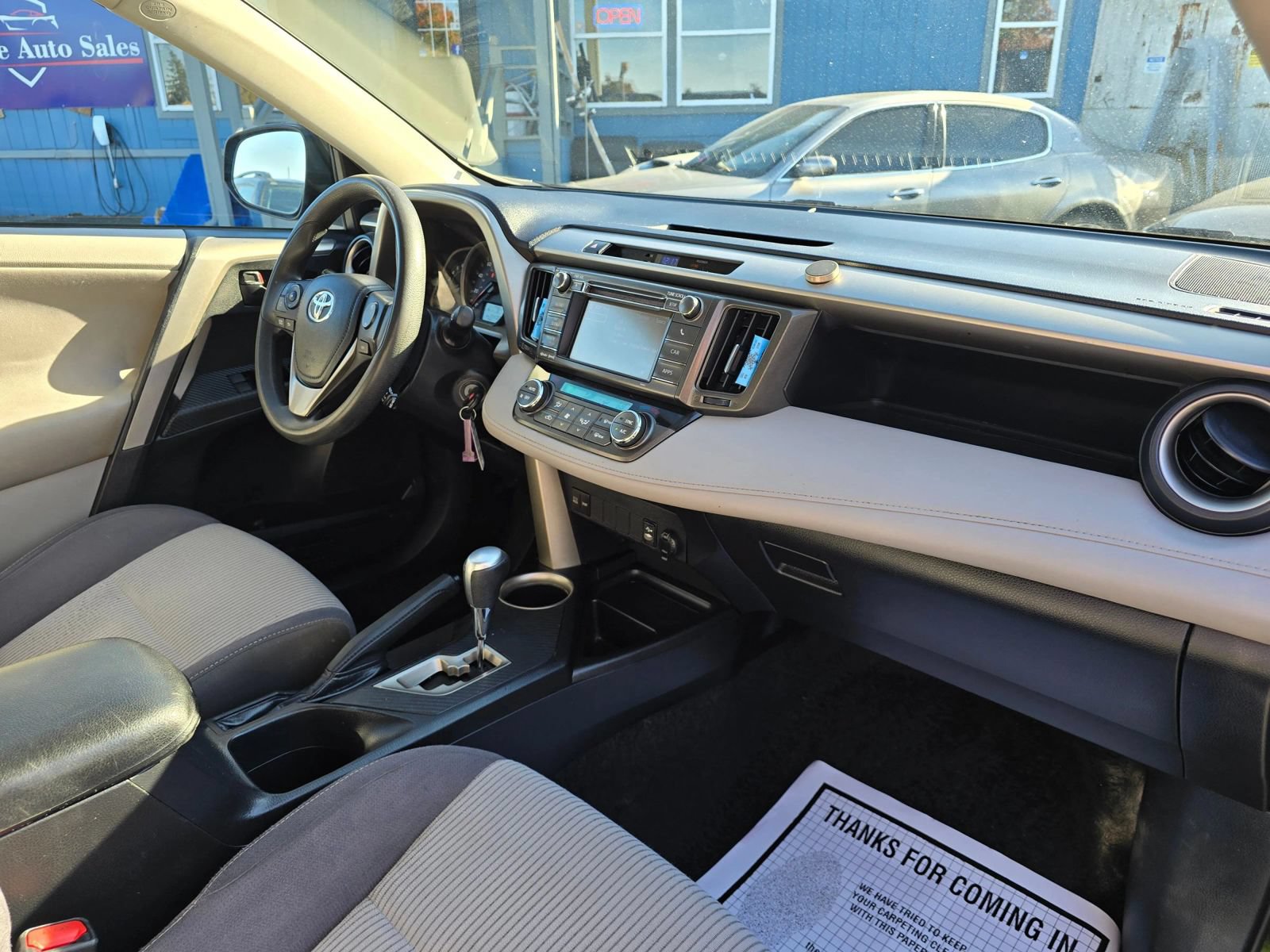 Used 2013 Toyota RAV4 XLE AWD/4WD image 10