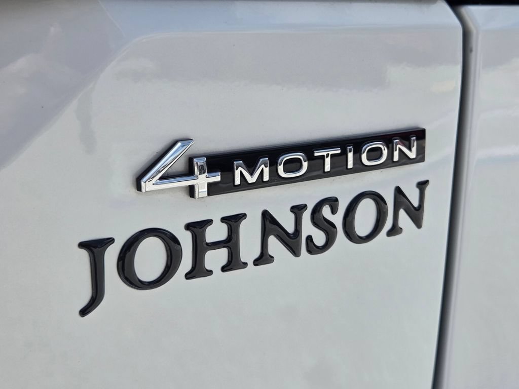 Used 2024 Volkswagen Atlas Peak Edition SEL AWD/4WD image 18