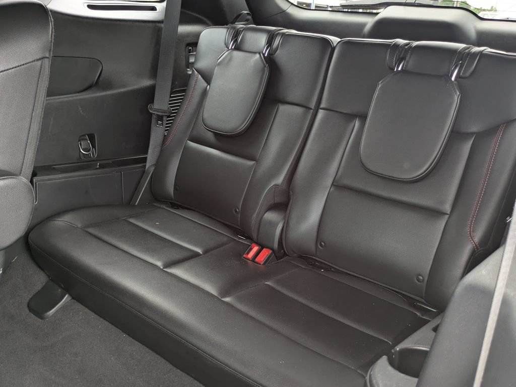 Used 2022 Ford Explorer ST-Line RWD image 12