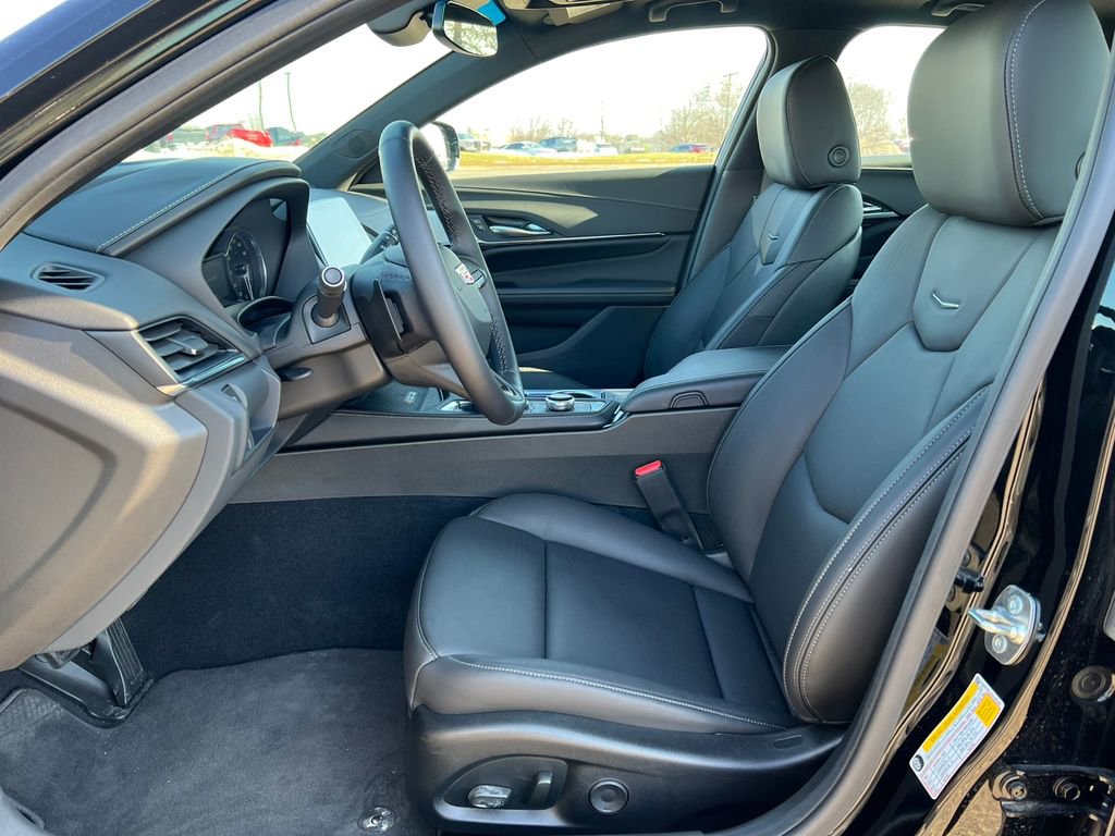 New 2025 Cadillac CT4 Premium Luxury image 4