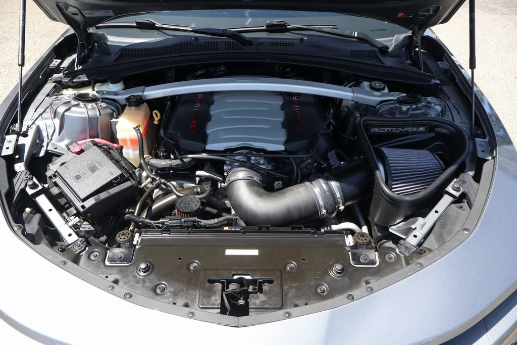 Used 2021 Chevrolet Camaro SS RWD image 11
