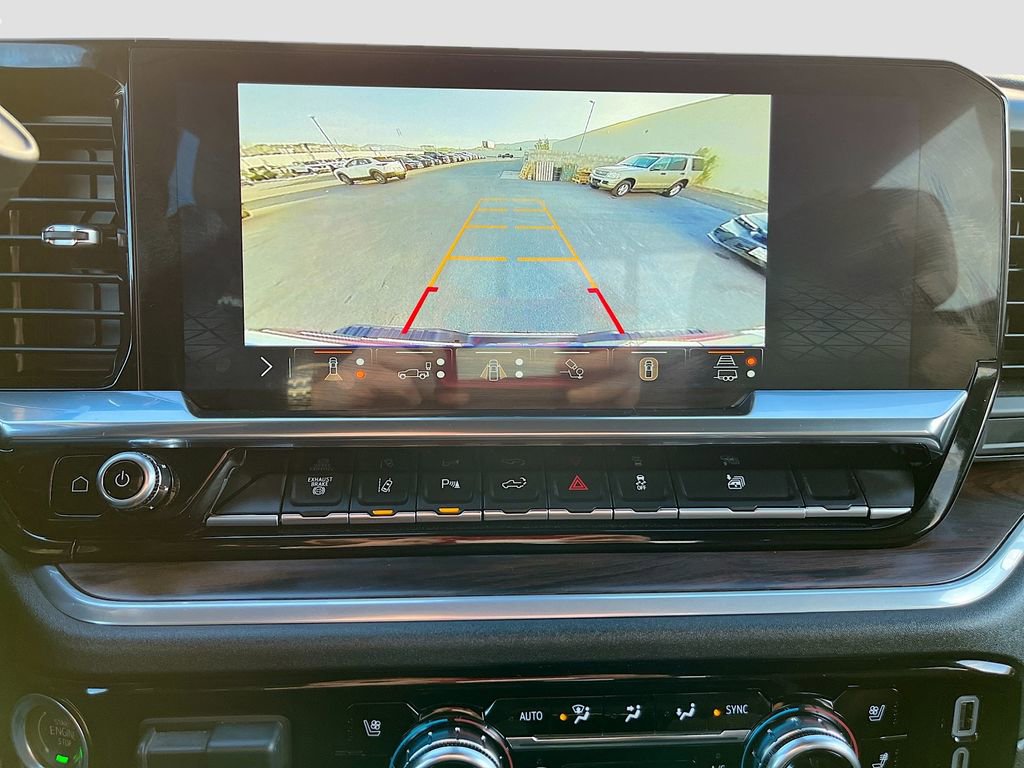 Used 2025 GMC Sierra 2500 SLT w/ SLT Premium Package image 14