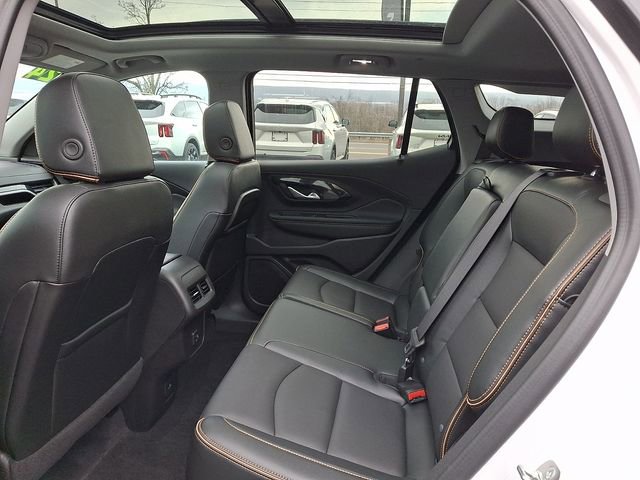 Used 2024 GMC Terrain AT4 image 10