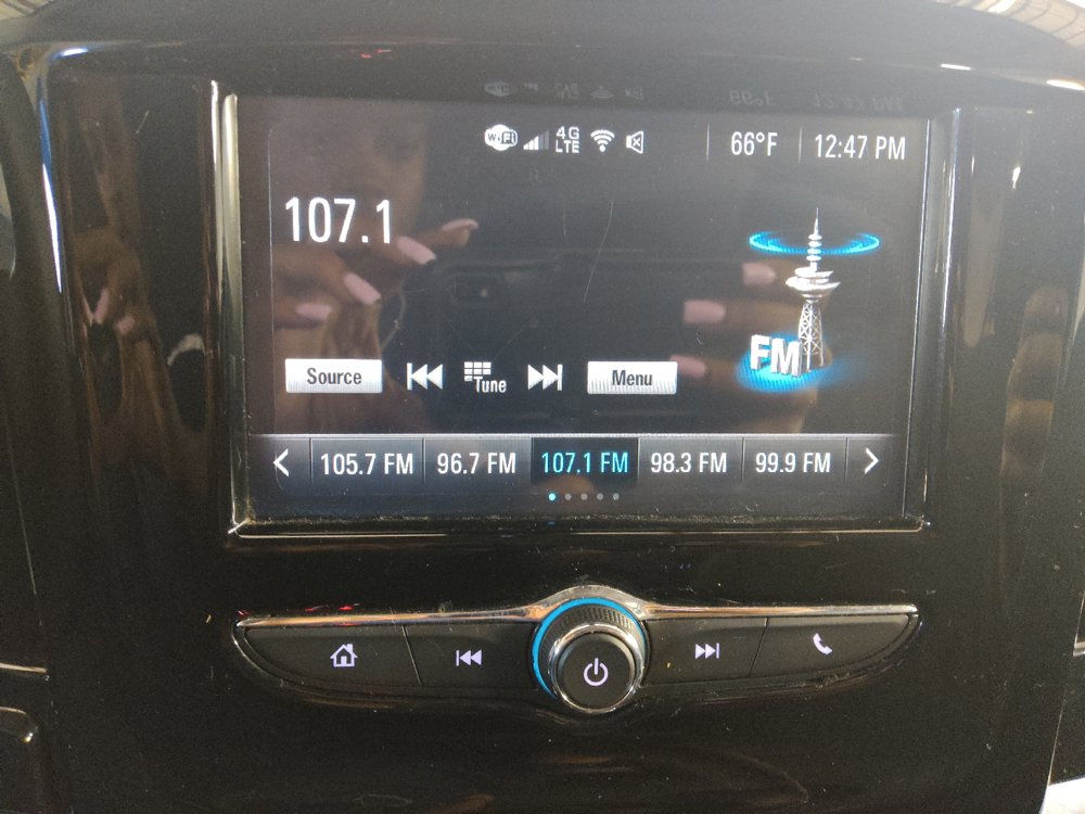 Used 2019 Chevrolet Traverse LS FWD image 25
