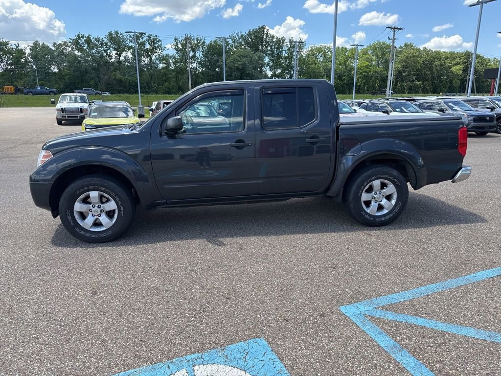 Used 2013 Nissan Frontier SV AWD/4WD image 4