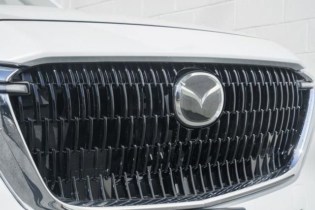 Used 2024 MAZDA CX-90 3.3 Turbo w/ Preferred Package image 12