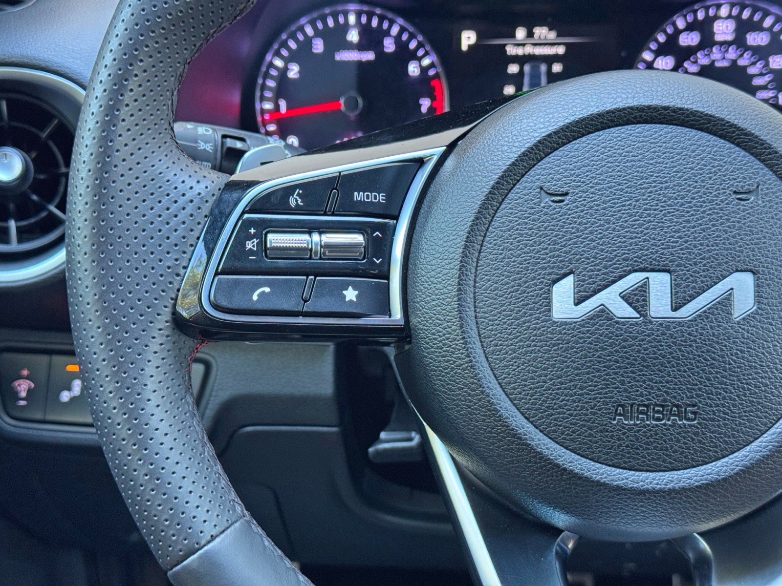 Used 2023 Kia Forte GT FWD image 19