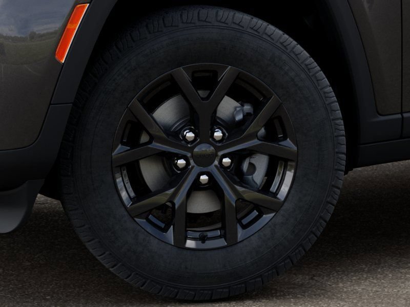 New 2026 Jeep Grand Cherokee Altitude AWD/4WD image 8