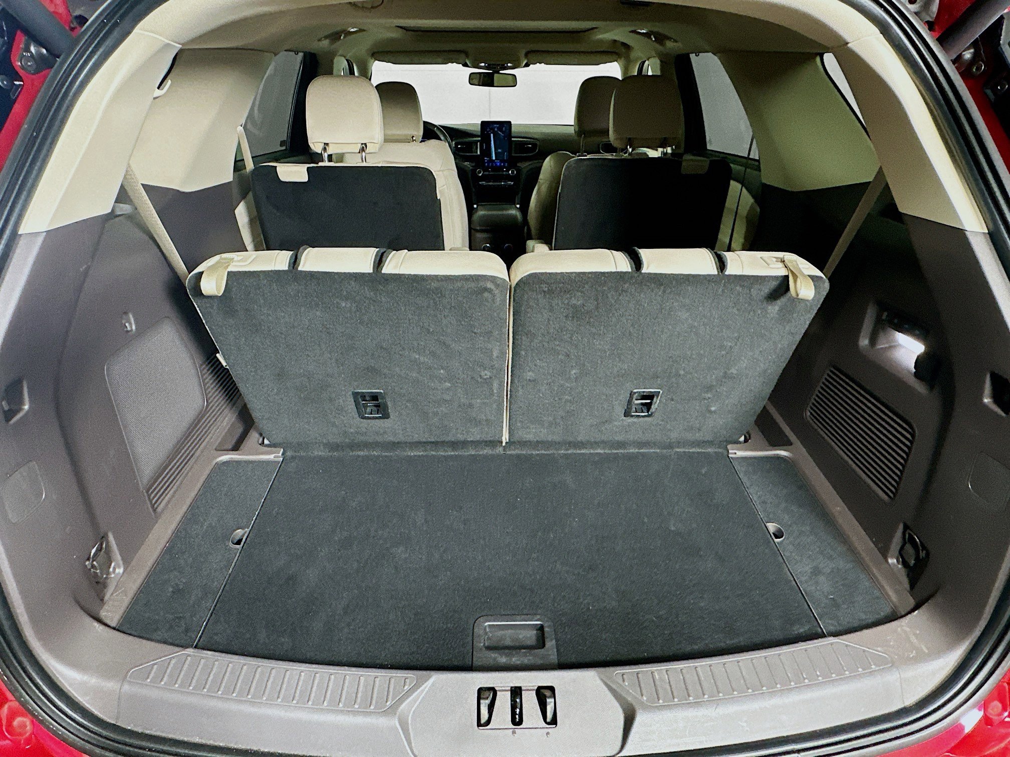 Used 2022 Ford Explorer Platinum w/ Equipment Group 601A image 29