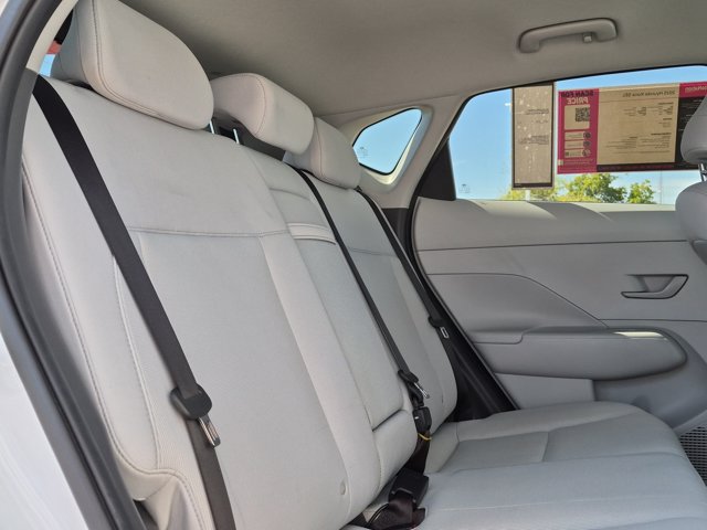 Used 2025 Hyundai Kona SEL FWD image 19