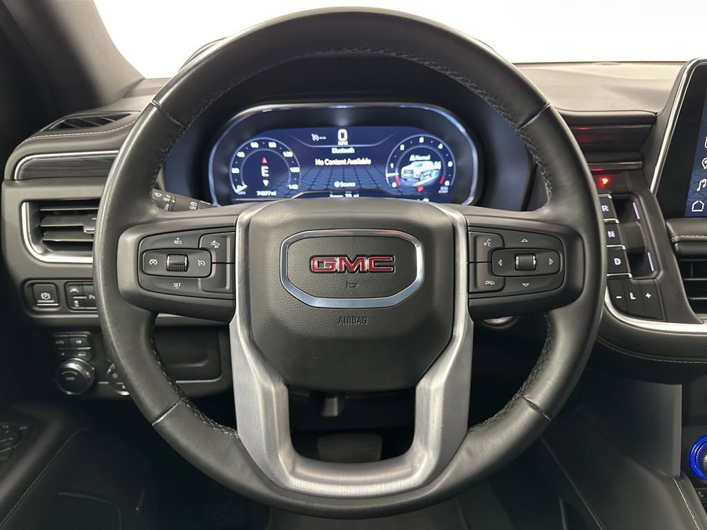 Used 2024 GMC Yukon SLT image 32