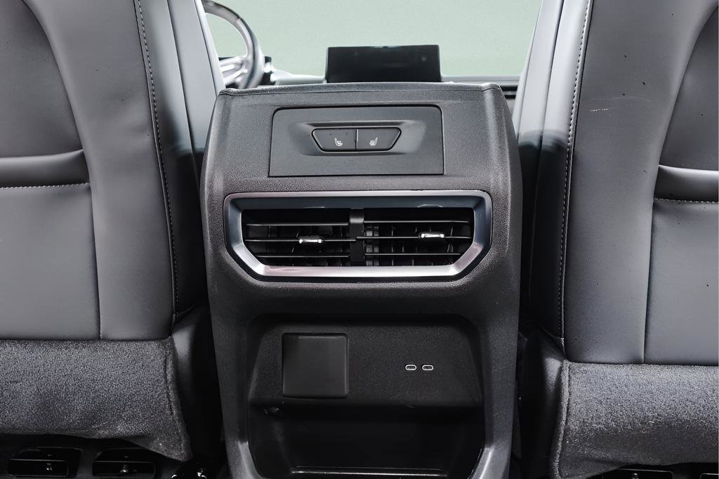 Used 2025 GMC Sierra EV Denali image 34