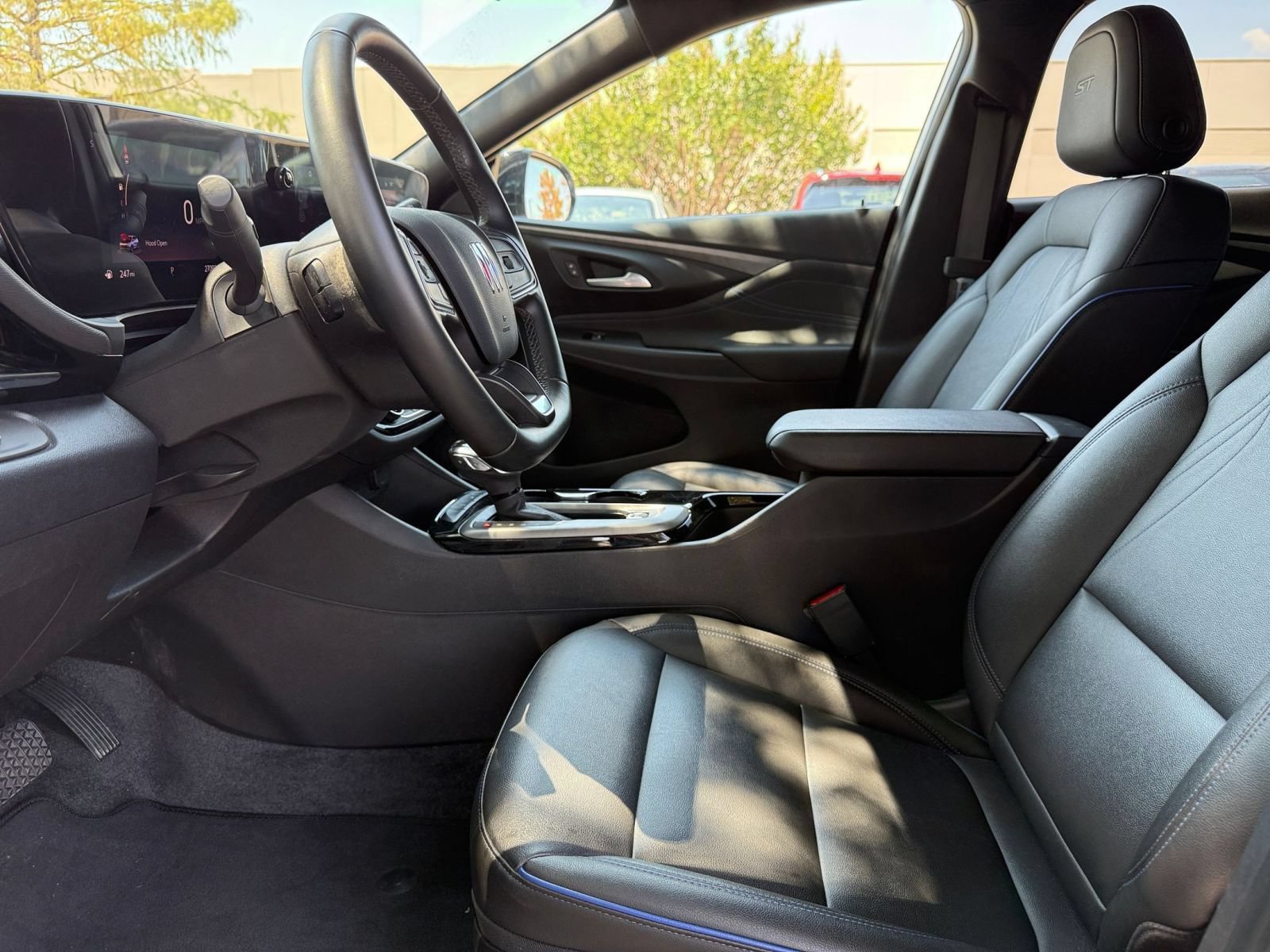 Used 2025 Buick Envista Sport Touring FWD image 26