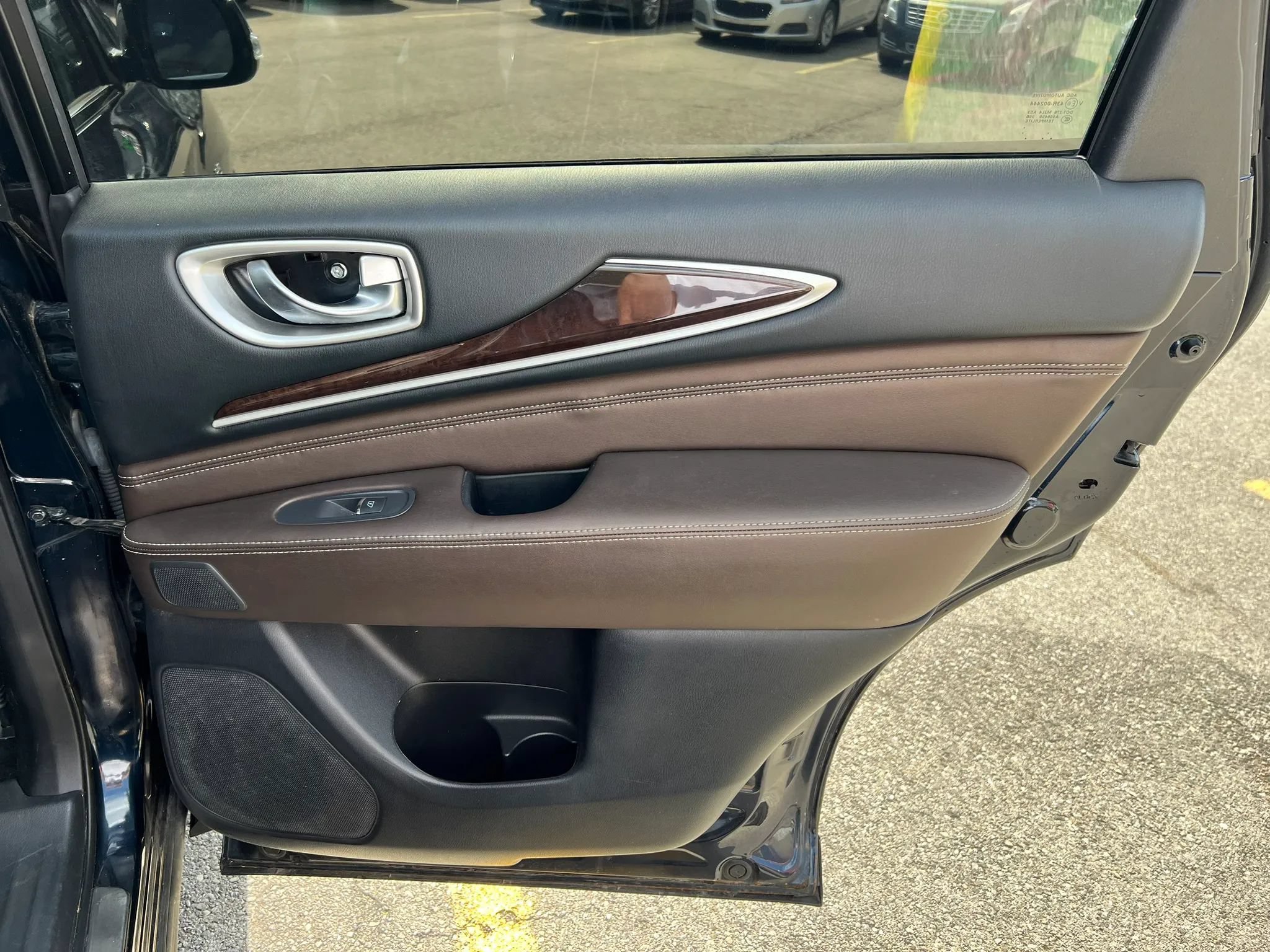 Used 2019 INFINITI QX60 Luxe w/ Sensory Package AWD/4WD image 27