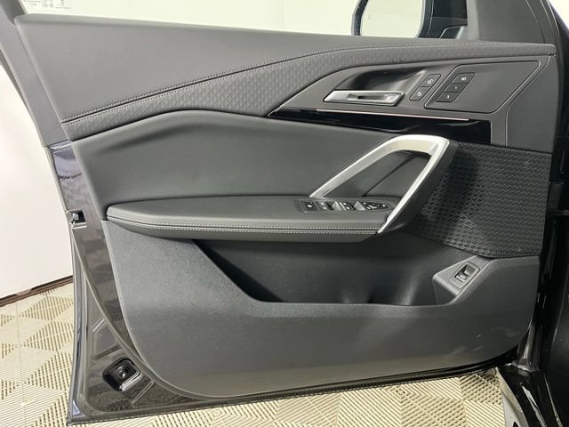 New 2026 BMW X2 xDrive28i w/ M Sport Package AWD/4WD image 9