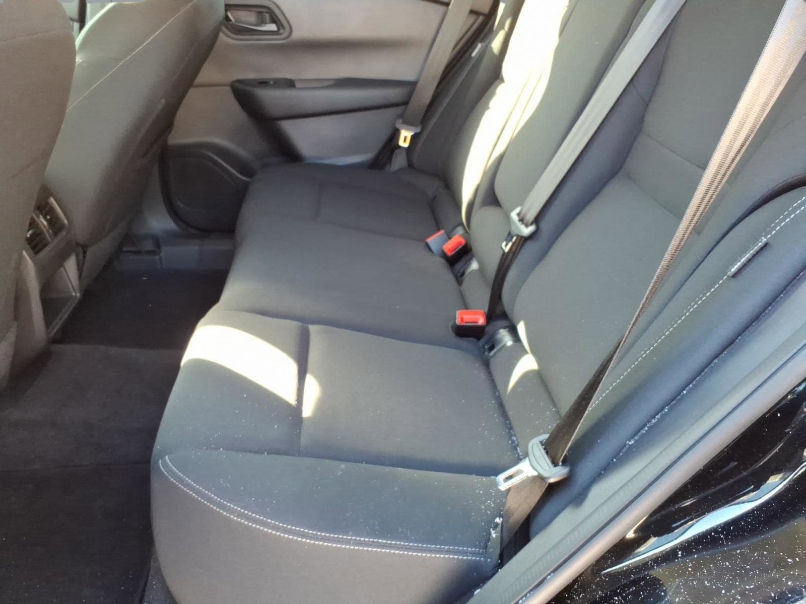 Used 2025 Nissan Rogue S image 6