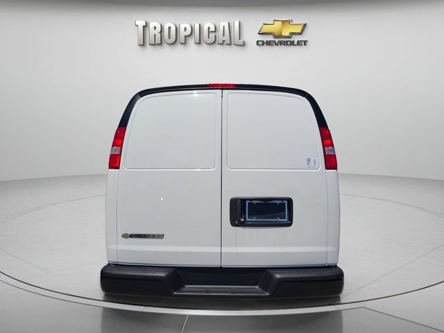 New 2026 Chevrolet Express 2500 w/ Driver Convenience Package RWD image 4