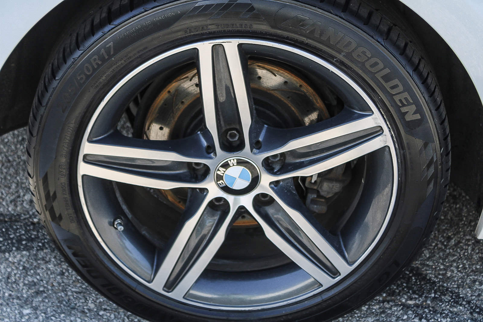 Used 2017 BMW 230i Coupe image 11