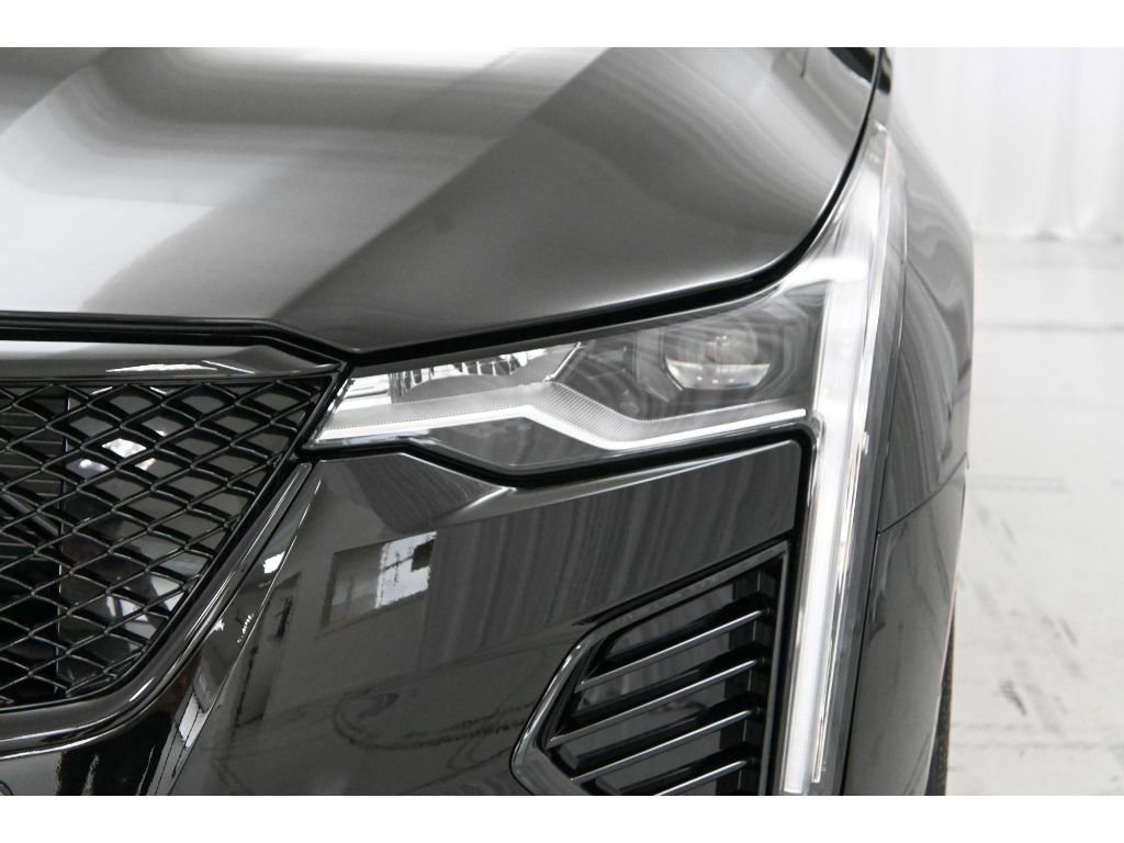 New 2026 Cadillac CT4 V w/ LPO, ONYX Package image 9