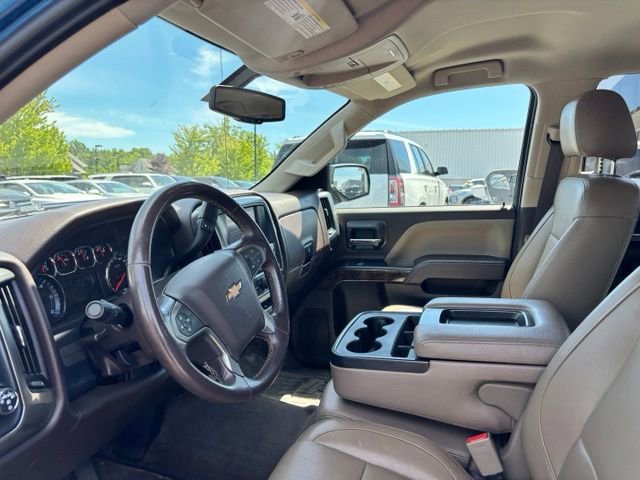 Used 2018 Chevrolet Silverado 1500 LT w/ All Star Edition AWD/4WD image 11