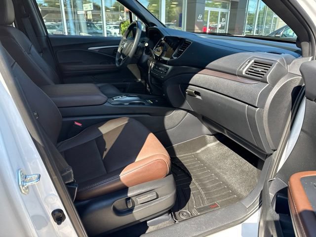 Used 2024 Honda Passport EX-L image 23