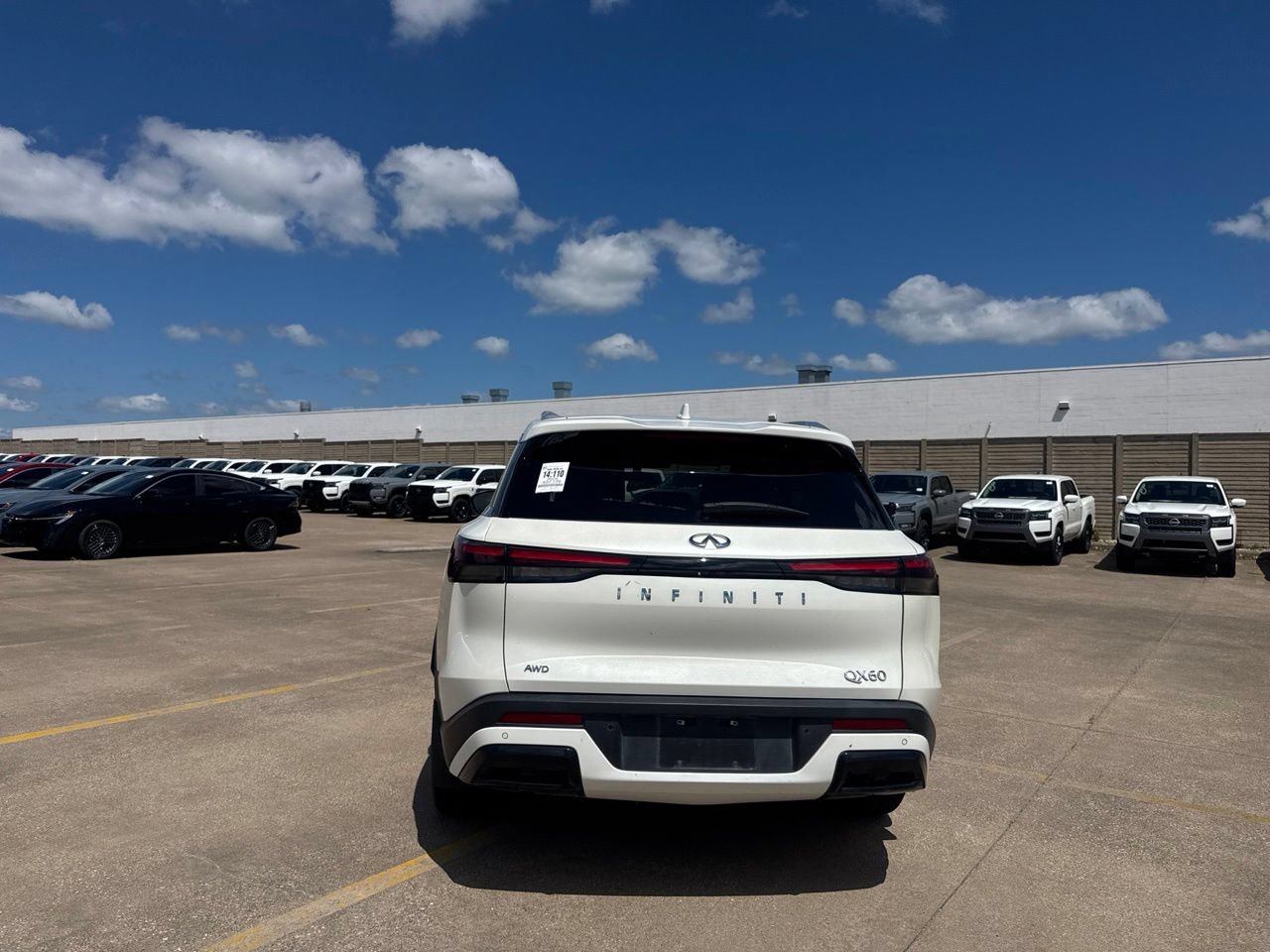 Used 2024 INFINITI QX60 Luxe AWD/4WD image 19