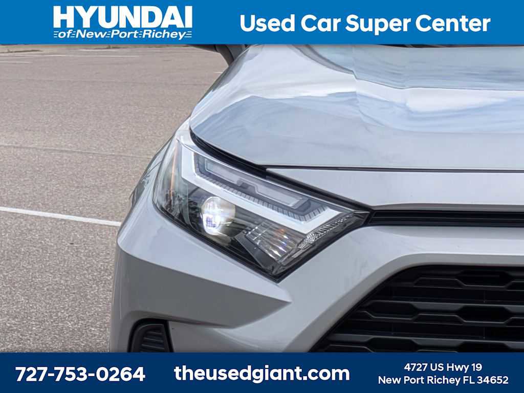 Used 2023 Toyota RAV4 XLE w/ Convenience Package image 10
