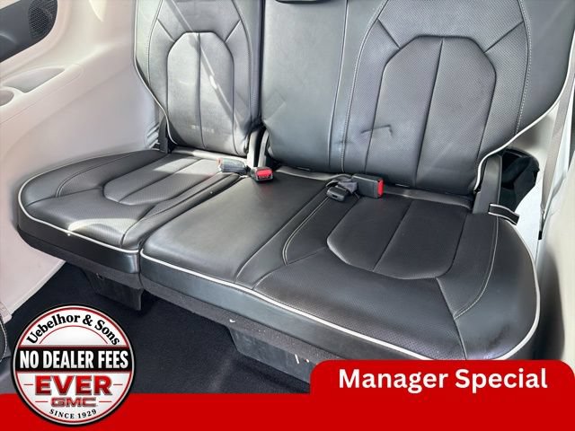 Used 2024 Chrysler Pacifica Limited FWD image 22