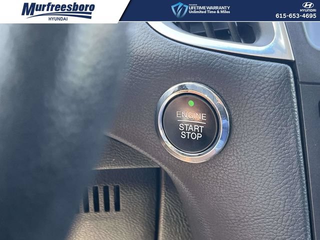 Used 2016 Ford Edge Titanium FWD image 33