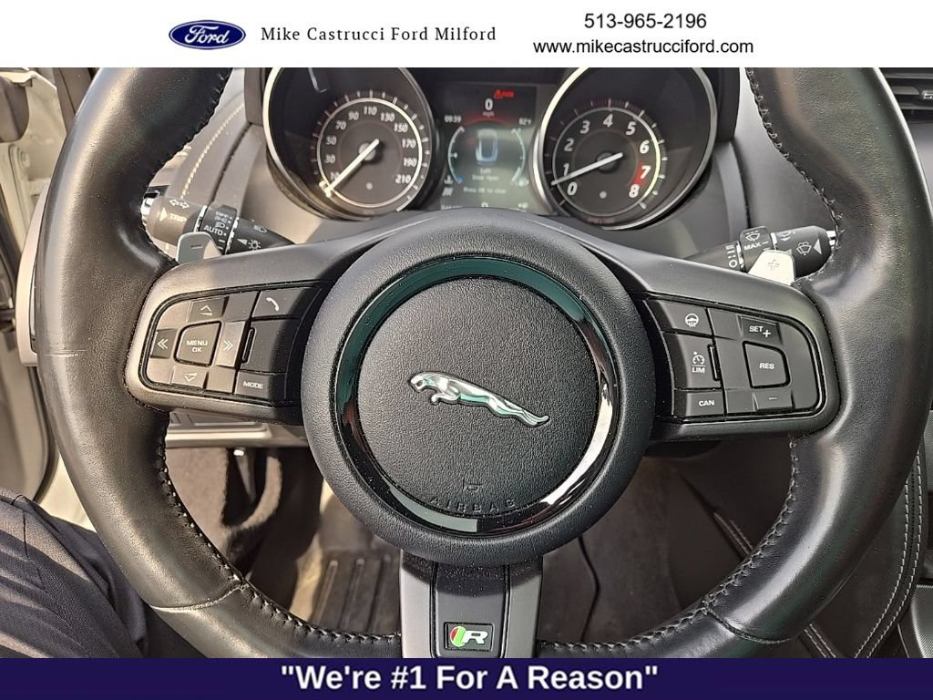 Used 2017 Jaguar F-TYPE R AWD/4WD image 9