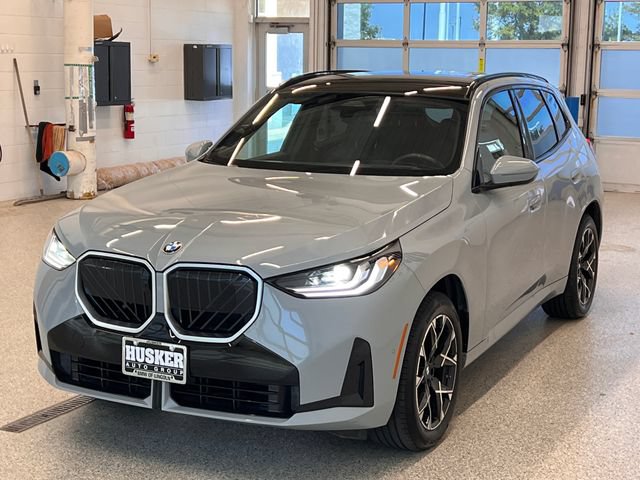 Used 2025 BMW X3 xDrive30i AWD/4WD image 4