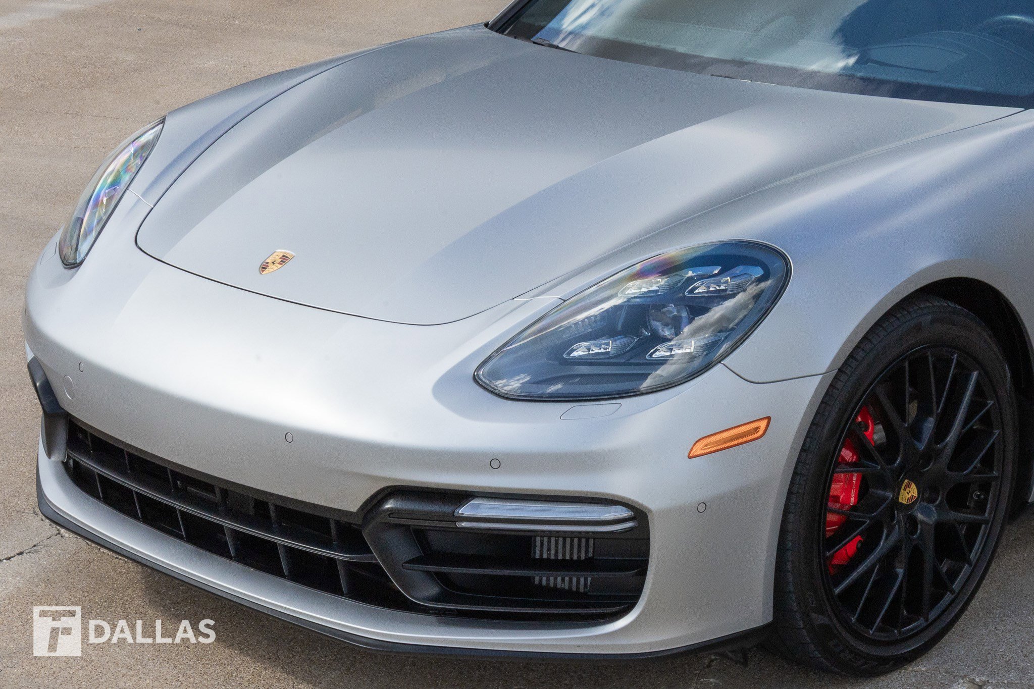 Used 2020 Porsche Panamera GTS image 6