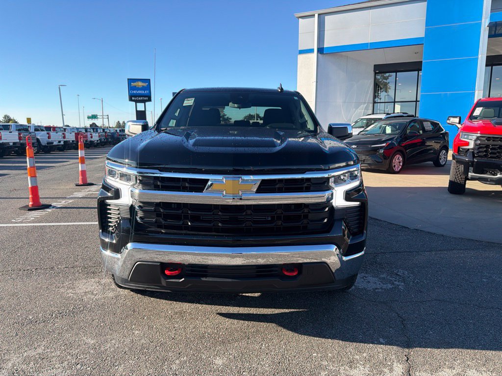 Used 2022 Chevrolet Silverado 1500 LT AWD/4WD image 7