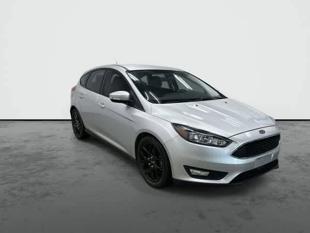 Used 2016 Ford Focus SE w/ Equipment Group 201A FWD image 6