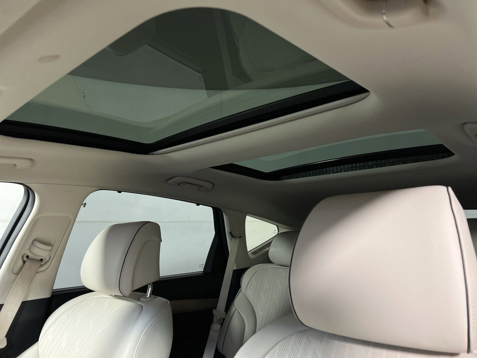 Used 2023 Genesis GV80 2.5T w/ Prestige 20" Package image 24